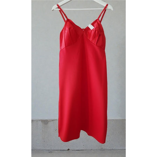VINTAGE *NEW* 1960's Kayser Women's Red with Scalloped Trim Slip Dress Size 34