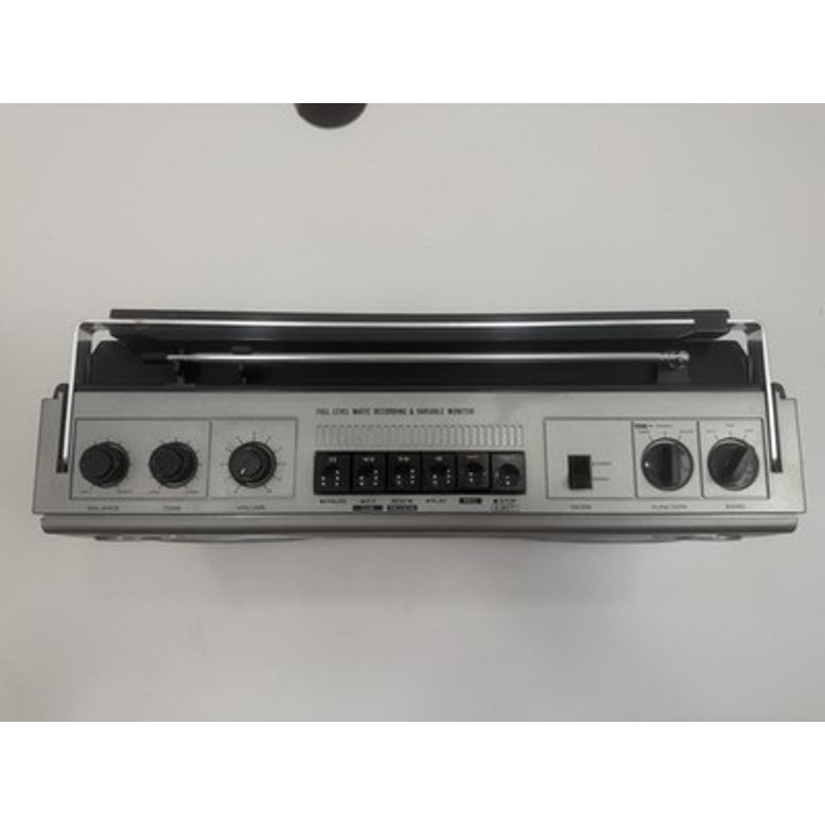 VINTAGE *PRISTINE* 1980's Hitachi TRK-8000H Cassette Tape AM/FM Radio Boombox