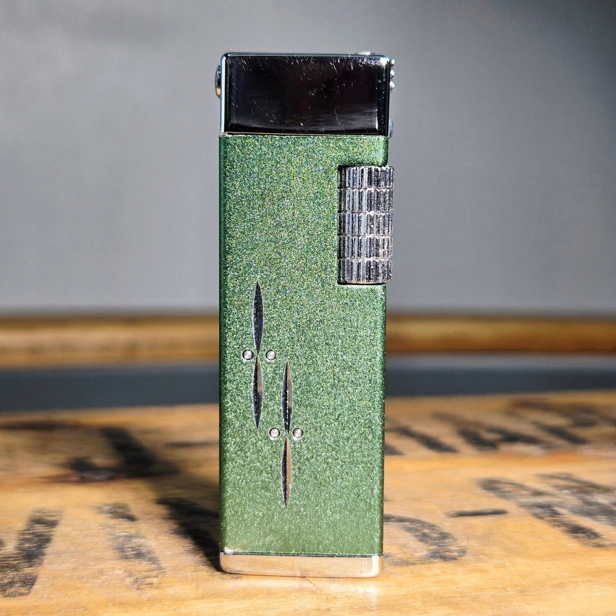 VINTAGE *NEW* 1960's Green INAC Butane Lighter Japan
