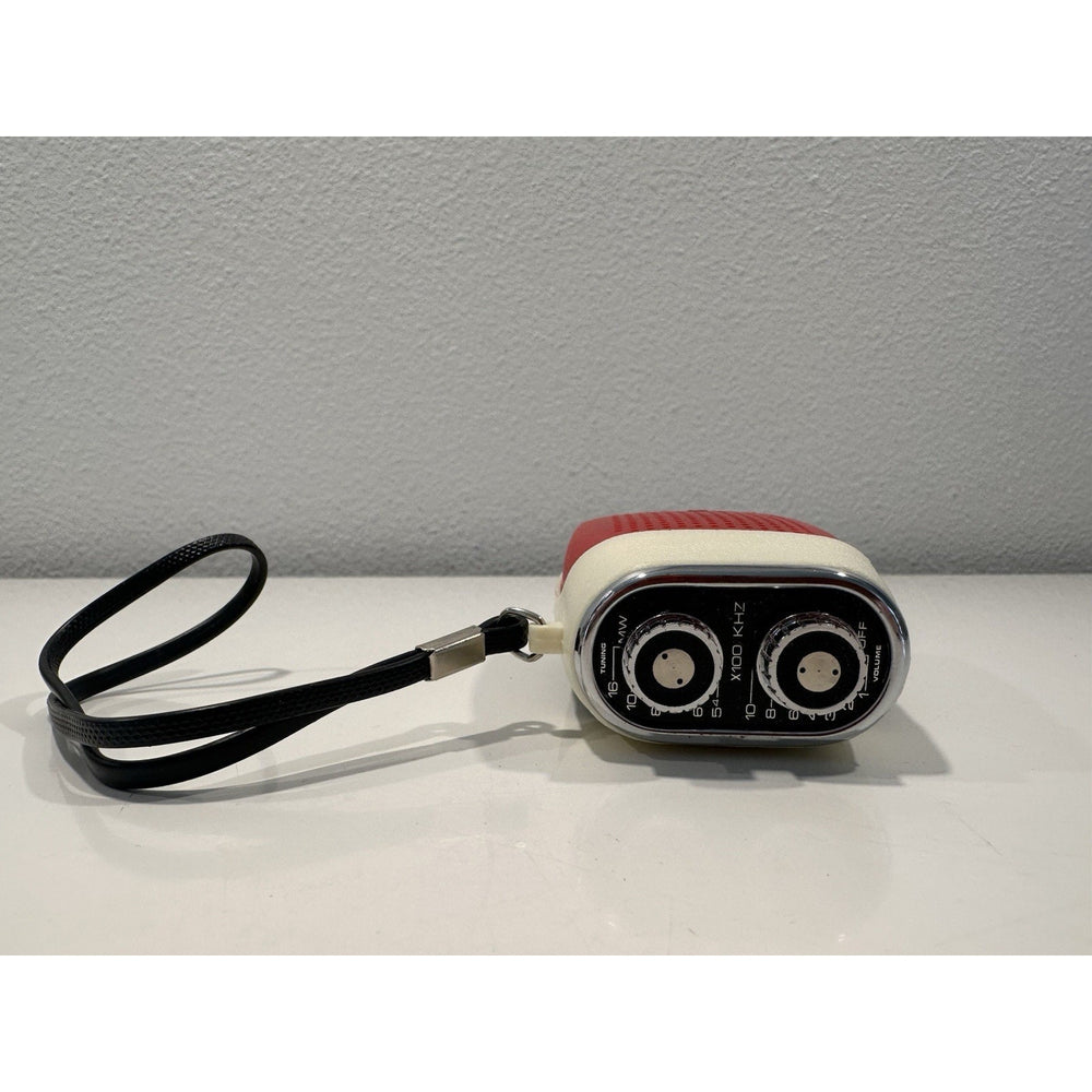 VINTAGE *NEW* ROBIN AIE-741 Red/Black Solid State Micro Transistor Radio