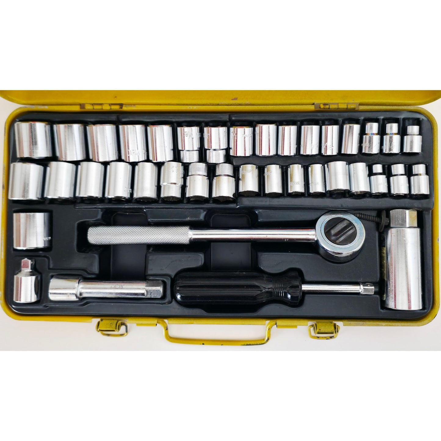 VINTAGE *NEW* 1970's 40 Piece Metric and Inch Rachet Socket Set Triple Chrome