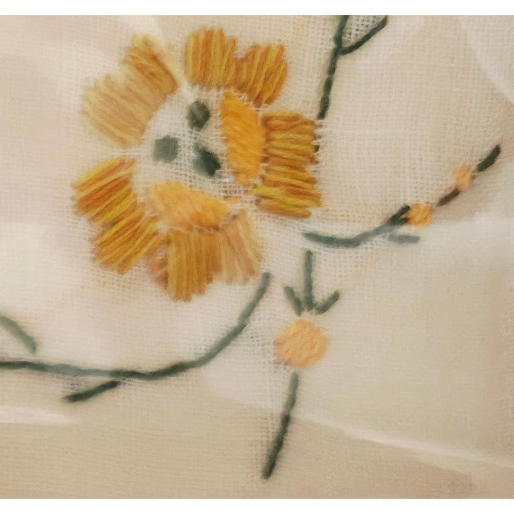 VINTAGE *NEW* 1950's Swiss Style Cotton Handkerchief White w/Flowers & Necklace