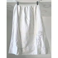 VINTAGE *NEW* 1960's Bradley Women's White Slip with Blue & Pink Flowers Size L