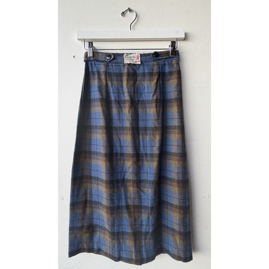 VINTAGE *NEW* 1960's Women's Blue Plaid Pencil Skirt with Back Slit Size 4
