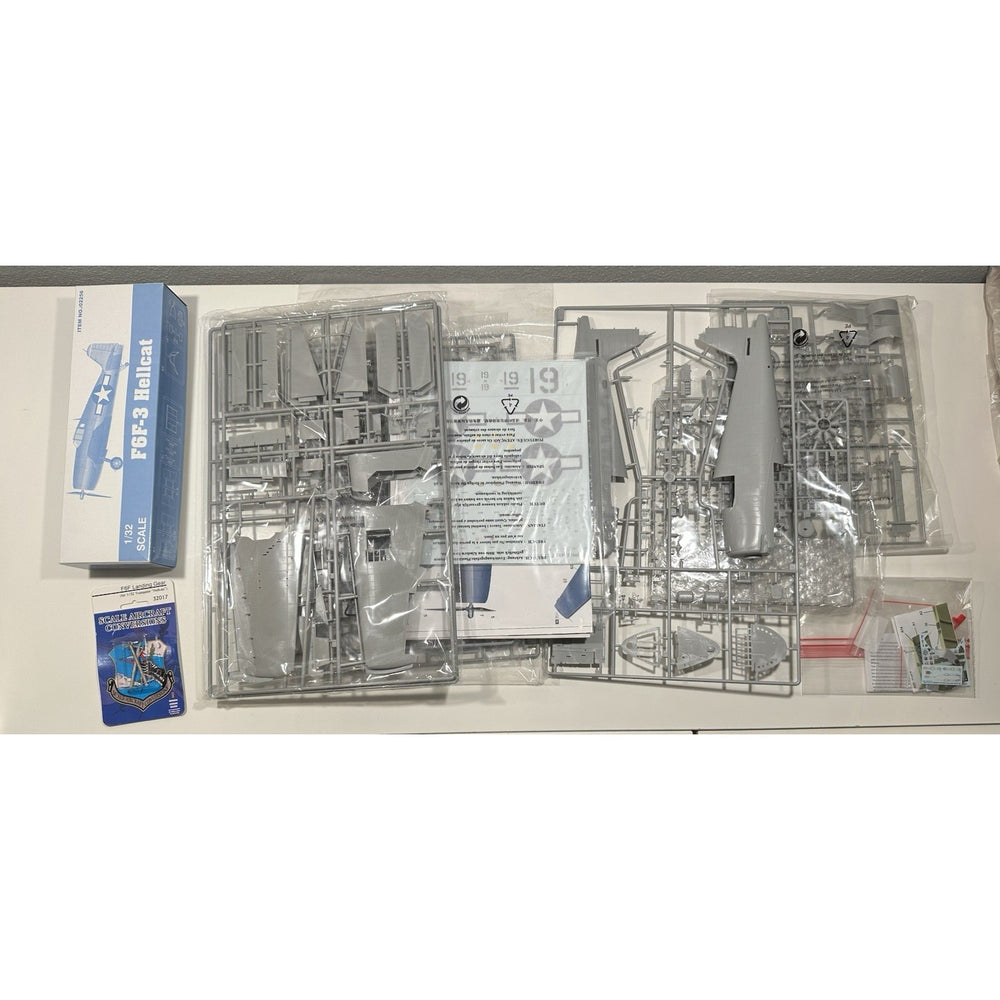 VINTAGE *NEW* Trumpeter 02256 1:32 F6F-3 Hellcat Model Kit
