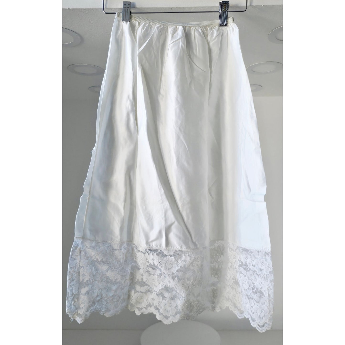 VINTAGE *NEW* 1960's Women's White Slip with White Lace Trim  Size S