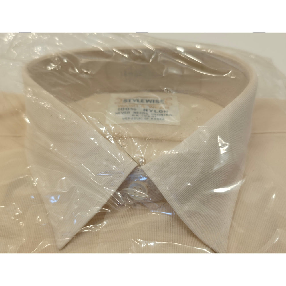 VINTAGE *NEW* 1960's Men's STYLEWISE Cream Collared Shirt 100% Nylon Size 14-32