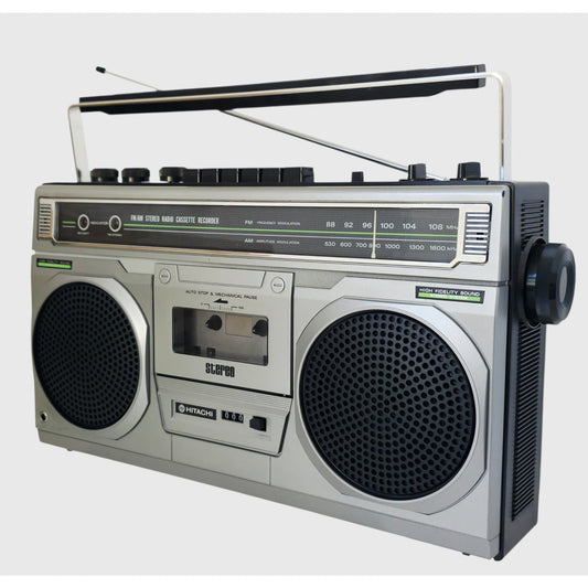 VINTAGE *PRISTINE* 1979 Hitachi TRK-7300H AM/FM Radio Cassette Recorder Boombox