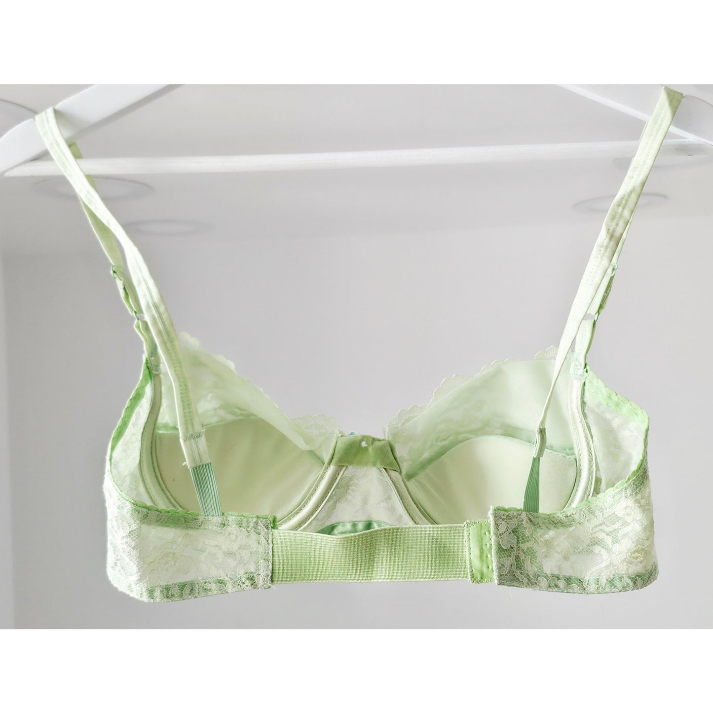 VINTAGE *NEW* 1960's Empire Foundation Women's Green Lace Push Up Bra Size 34A