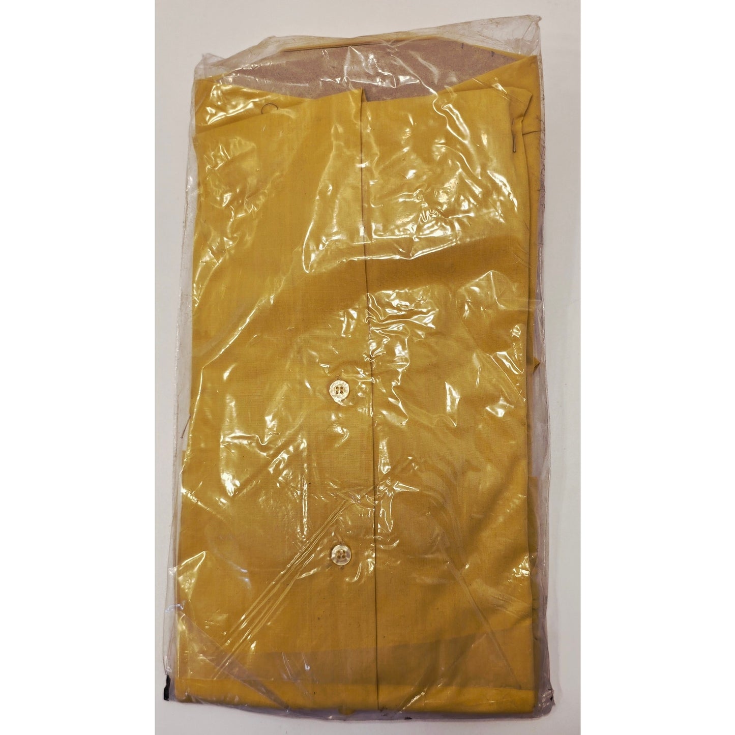 VINTAGE *NEW* 1960's Milano Men's Mustard Collared Shirt Poly/Cotton Blend Size 16-32