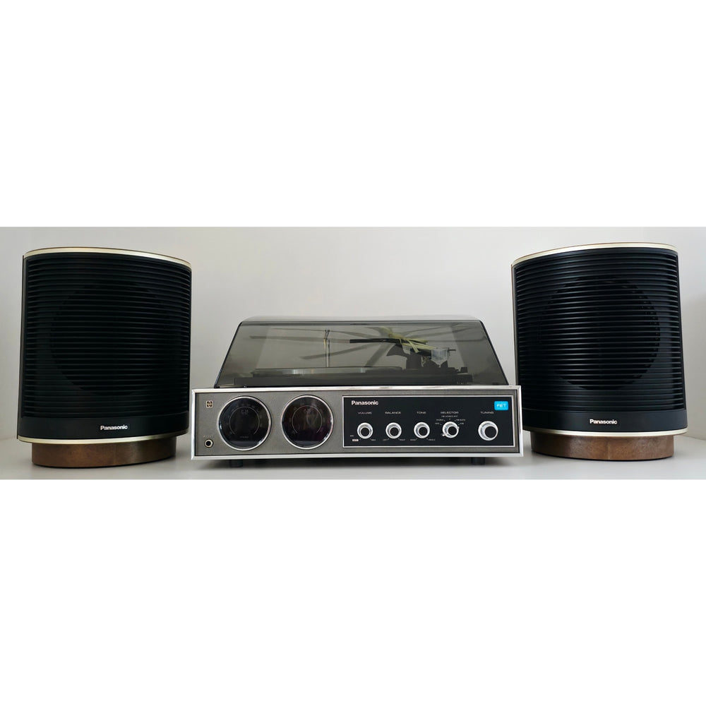 VINTAGE *NEW* 1970's Panasonic SE-2015 Record Player & Set of 2 Speakers Japan