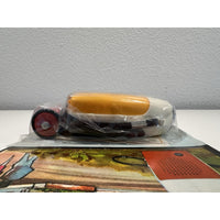 VINTAGE *NEW* ROBIN AIE-741 Yellow Solid State Micro Transistor Radio