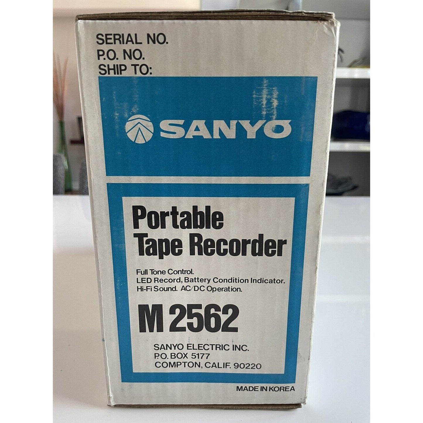 VINTAGE *NEW* Sanyo M2562 am/fm Portable Tape Recorder Boom Box