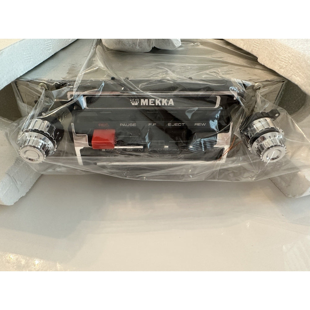 VINTAGE *NEW* 1970's Mekka FS-92 Indash AM/FM Cassette Car Stereo