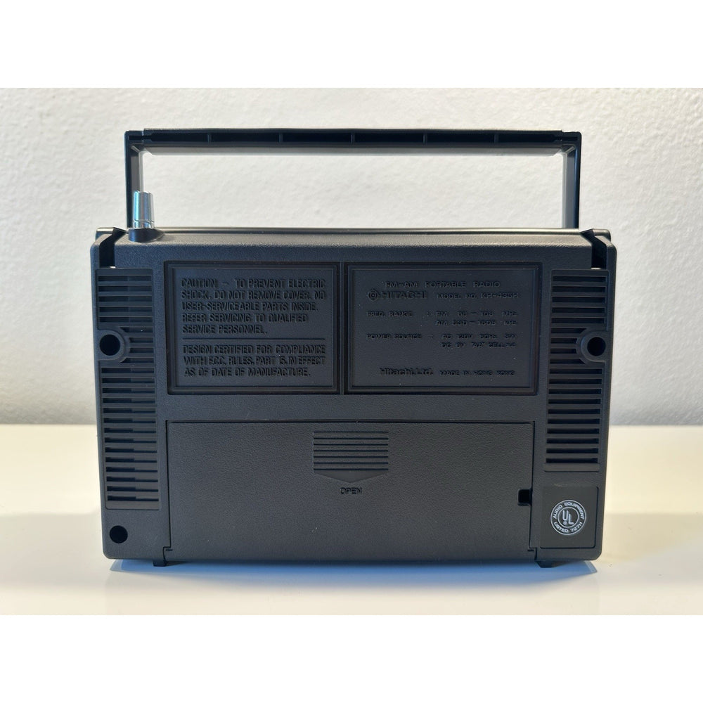 VINTAGE *NEW* 1970's Hitachi KH-435H FM/AM Portable Radio