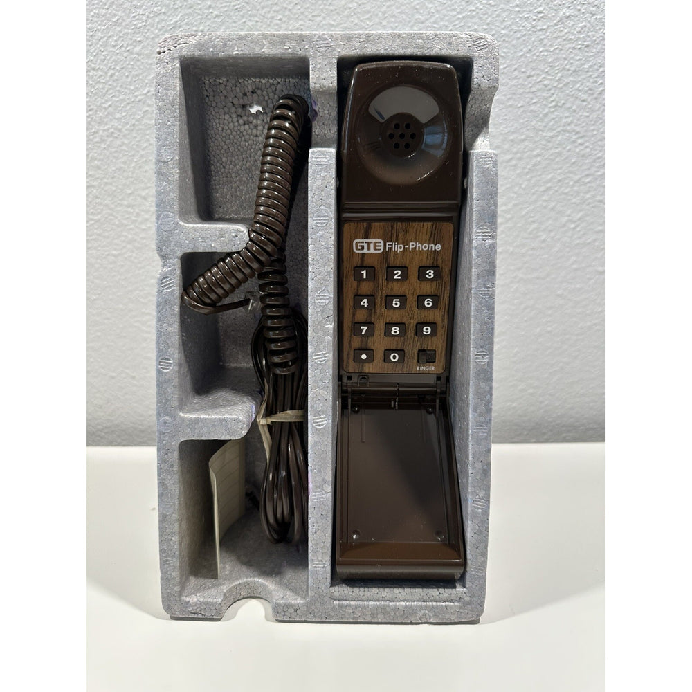 VINTAGE *NEW* 1970's -1980's GTE Flip-Phone Telephone
