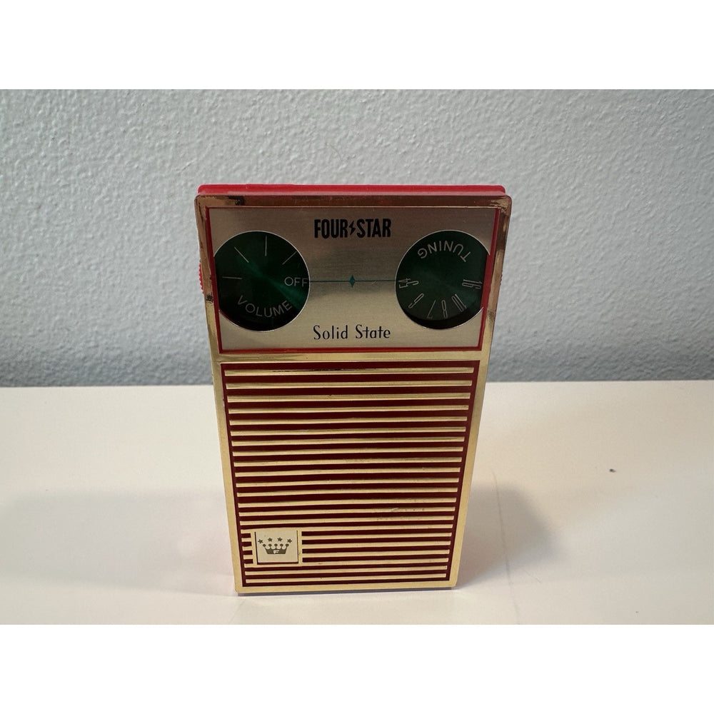 VINTAGE *NEW* 1970's Four Star FS-701 Solid State Radio in Red w/ Clear Case