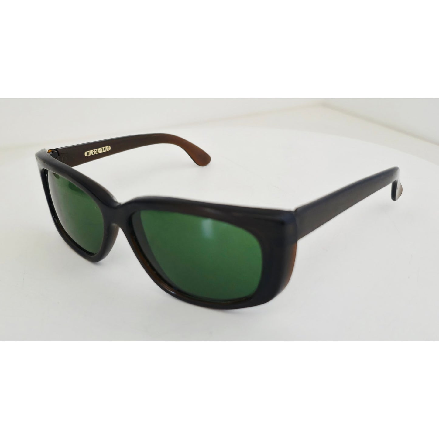 VINTAGE *NEW* 1970's Milsol Unisex Sunglasses Brown Frame Green Lens Italy