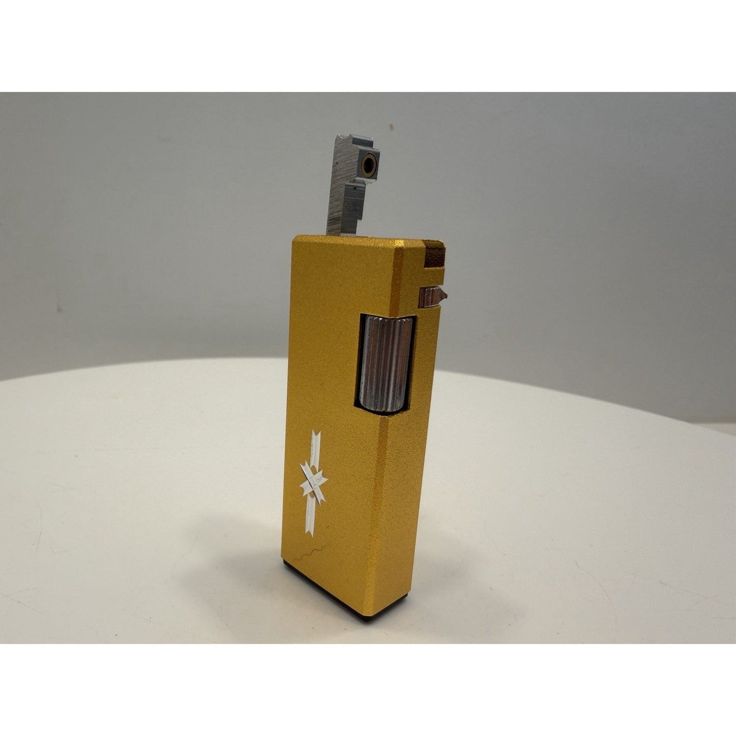 VINTAGE *NEW* 1950's Capri with Design Gold/Silver Butane Japanese Lighter