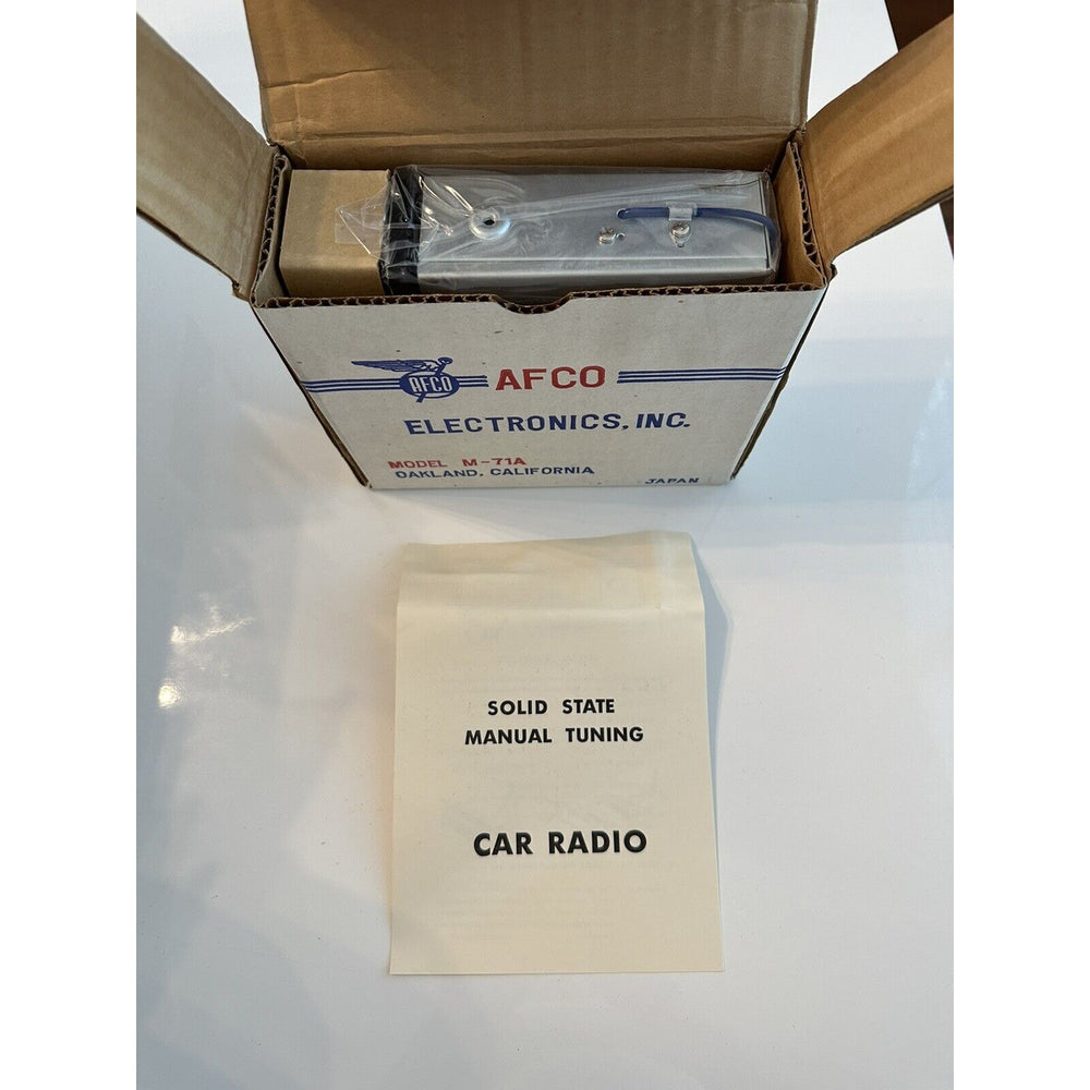 VINTAGE *NEW* AFCO Model M-71A Universal Manual Transistor Auto Radio