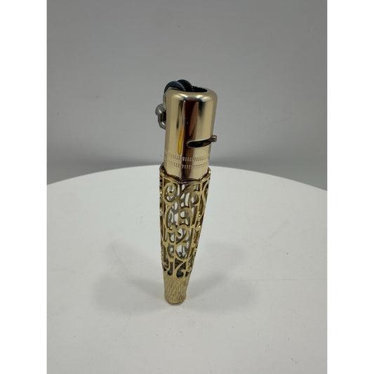 VINTAGE *NEW* 1950's "Women's" Lighter with Ornate Design Japan Gold
