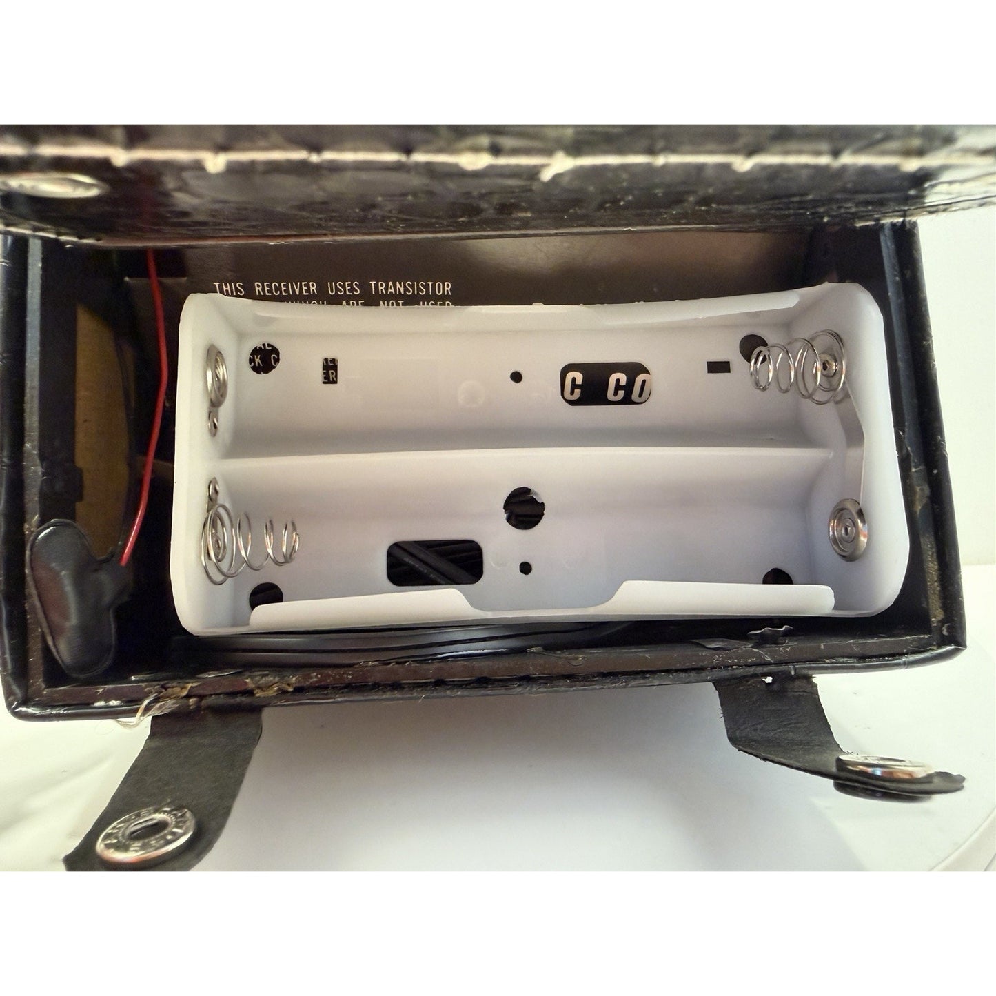 VINTAGE *NEW* 1960's Petrosonic AM Sport Snake Brown Case Radio