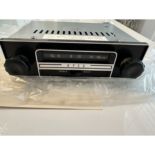 VINTAGE *NEW* AFCO Model M-71A Universal Manual Transistor Auto Radio