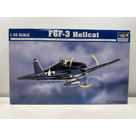 VINTAGE *NEW* Trumpeter 02256 1:32 F6F-3 Hellcat Model Kit