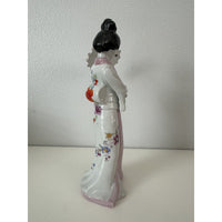 VINTAGE *NEW* 1950's Sophia-Ann Oriental Porcelain Figurine with Umbrella