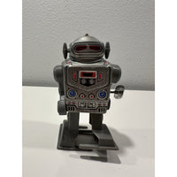 VINTAGE *NEW* 1960's 5.5" Captain the Robot / Tin Wind-Up Toy