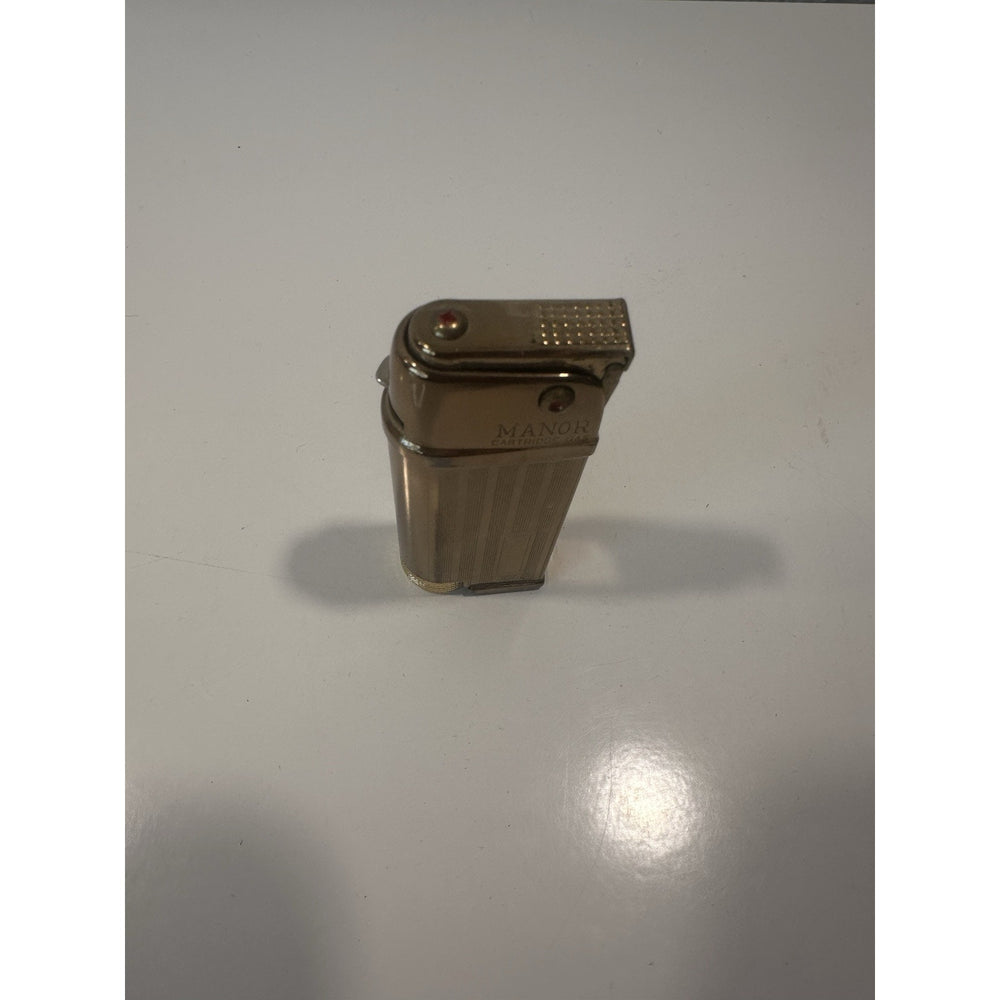 VINTAGE *NEW* 1950's/1960's Manor Lighters in Store Display Gas/Fuel Movie Prop