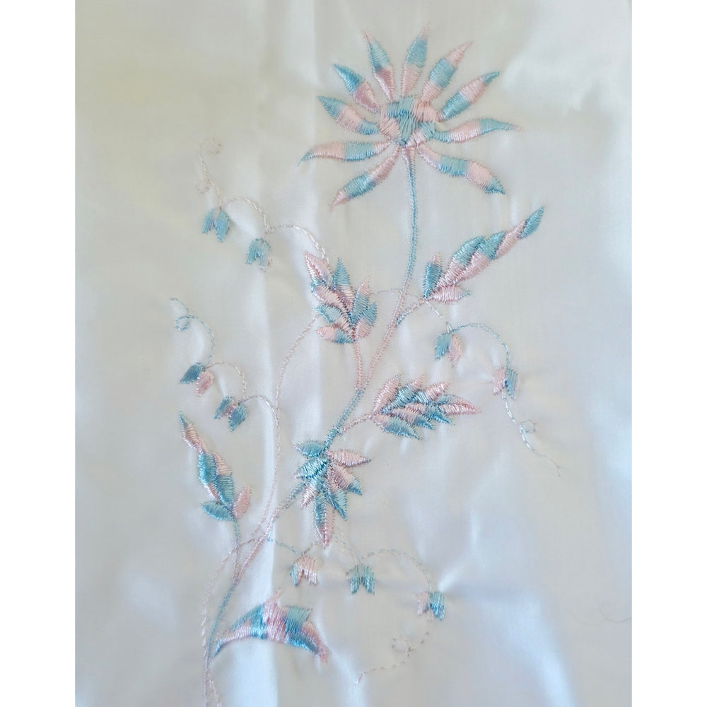 VINTAGE *NEW* 1960's Bradley Women's White Slip with Blue & Pink Flowers Size M
