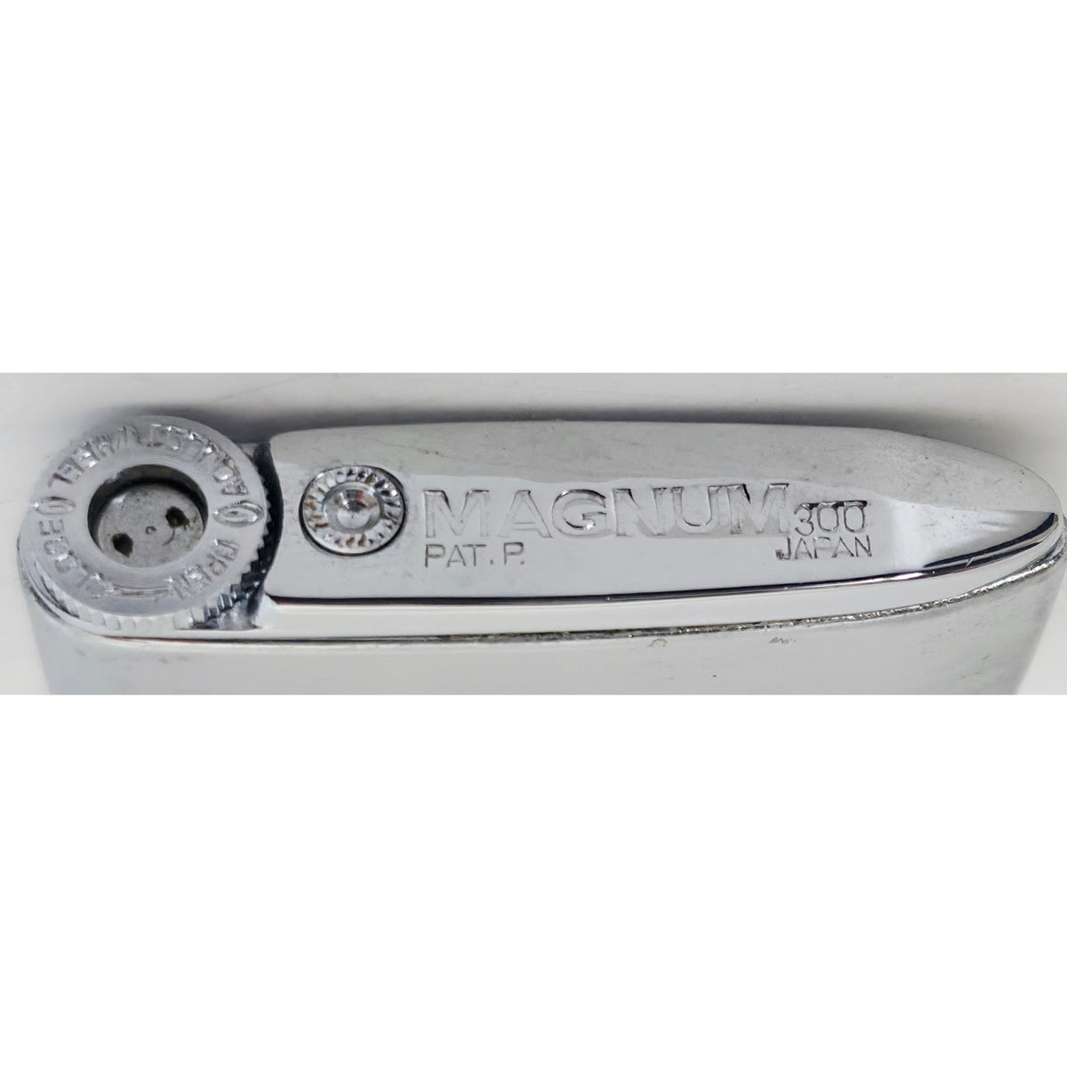VINTAGE *NEW* 1960's Magnum 300 Silver Textured Super Lighter Japan