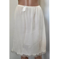 VINTAGE *NEW* 1950's Kayser Women's Cream Half Slip with Scalloped Trim Size L