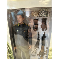 VINTAGE *NEW* Dragon WWII "Meyer" Ardennes 1944 Action Figure