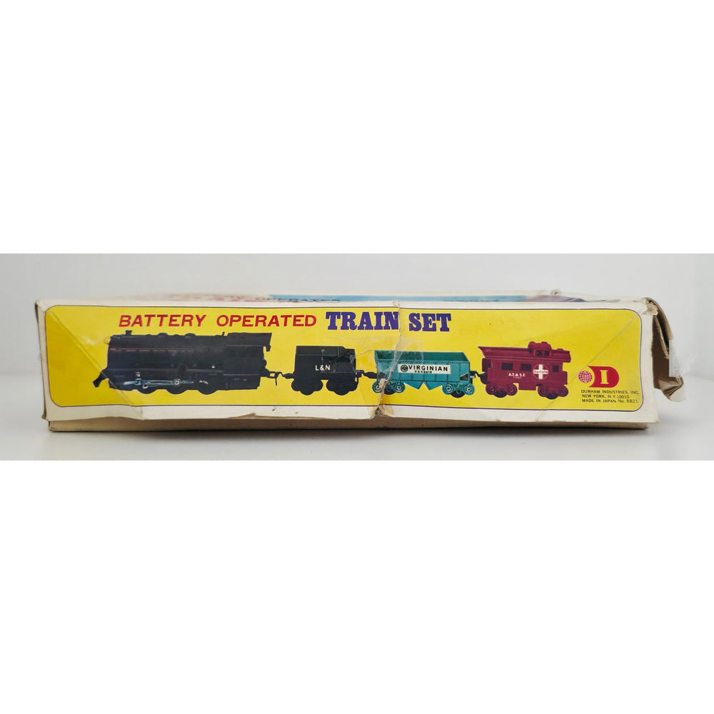 VINTAGE *PRISTINE* 1960s Durham's Battery Operated Toy Train Set Japan
