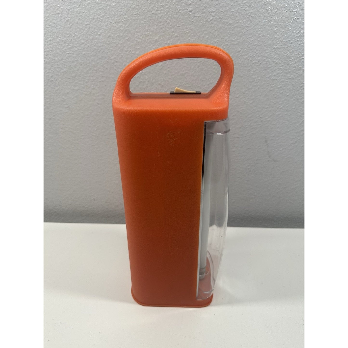 VINTAGE *NEW* 1970's Battery Operated Fluorescent Lantern Camping Boating Emergency