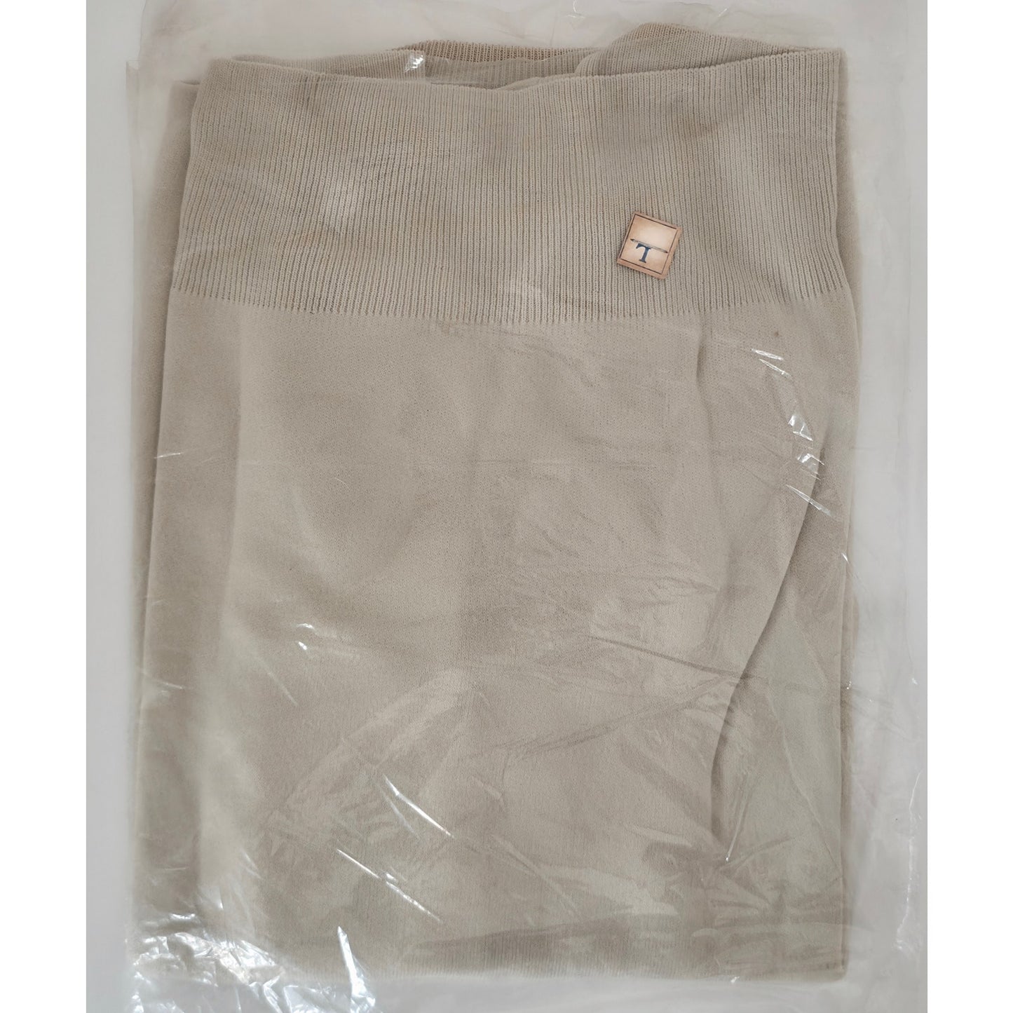 VINTAGE *NEW* 1970's Ban-Lon Women's Beige Long Sleeve V-Neck Shirt Size L
