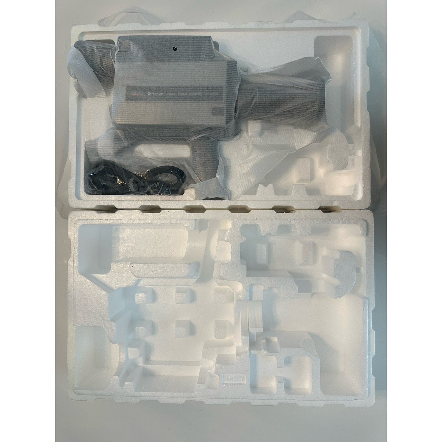 VINTAGE *NEW* 1970's Hitachi VK-C770R Color Movie Video Camera Japan