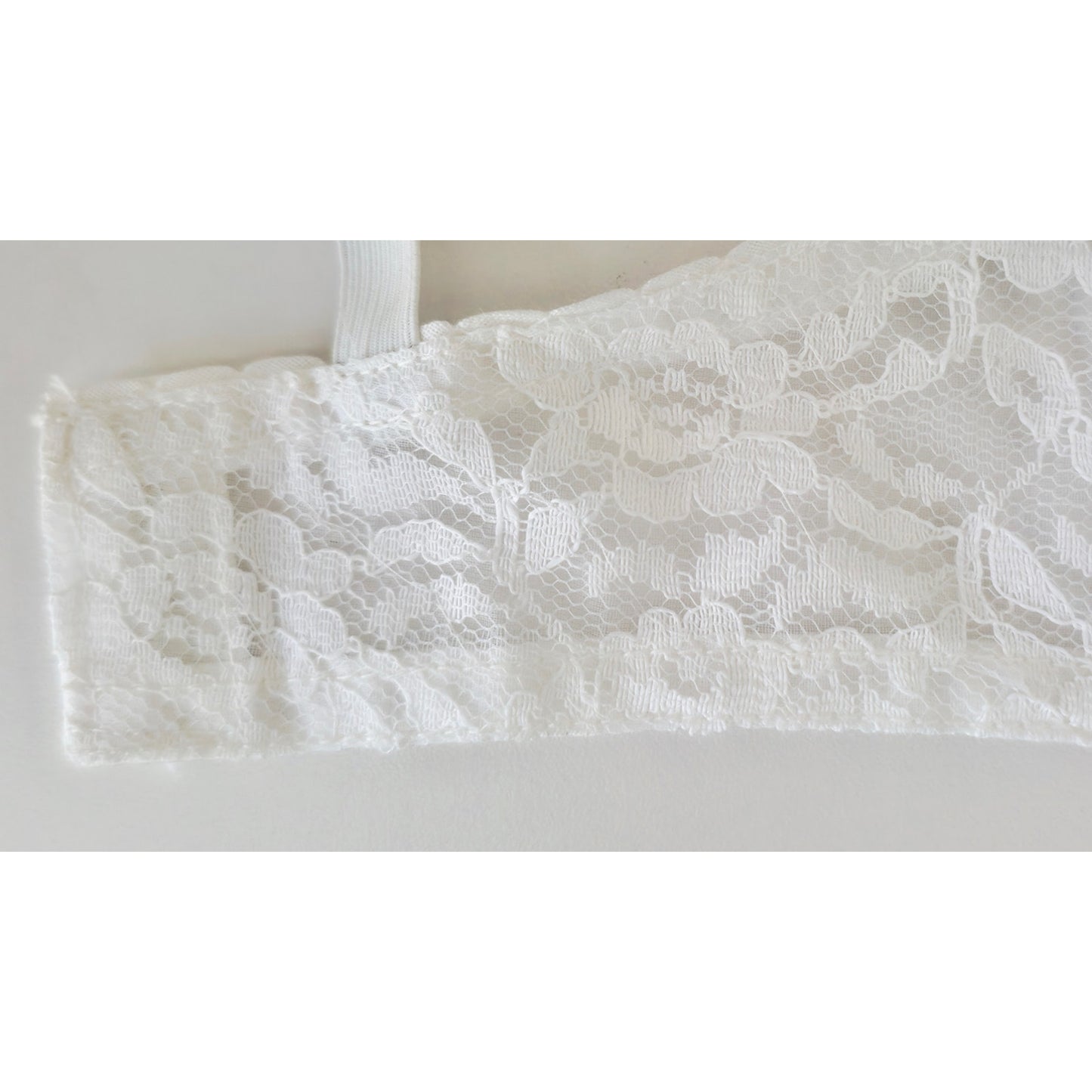 VINTAGE *NEW* 1960's Women's White Lace Push-Up Bra w/Flower Size 36A