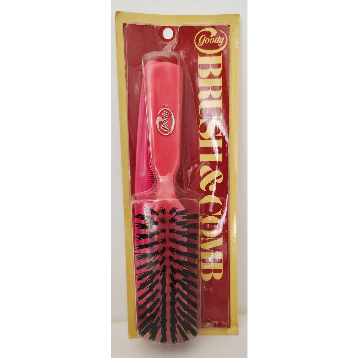 VINTAGE *NEW* 1975 Goody #9104 Pink Nylon Bristle Brush & Comb Set