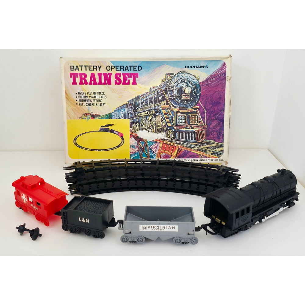 VINTAGE *PRISTINE* 1960s Durham's Battery Operated Toy Train Set Japan