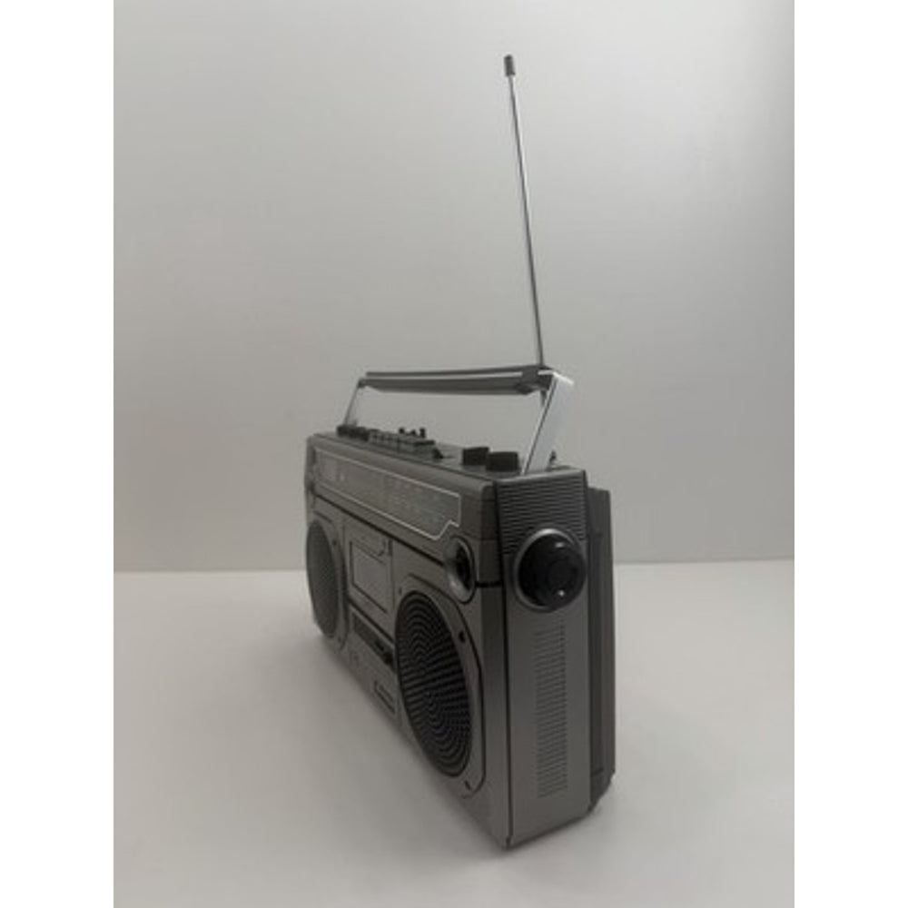 VINTAGE *PRISTINE* 1980's Hitachi TRK-8000H Cassette Tape AM/FM Radio Boombox