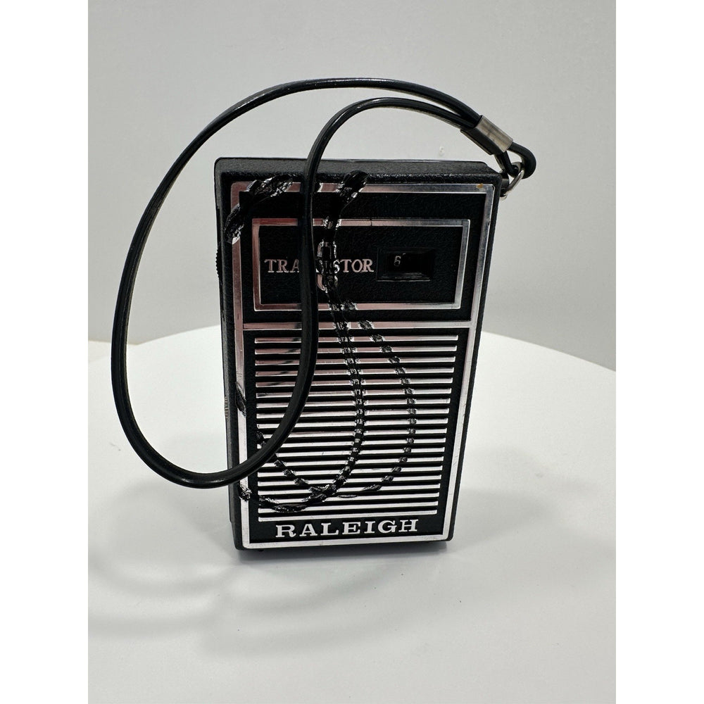 VINTAGE *NEW* 1960's MELTED Raleigh 10 Model#1008 Transistor Radio/High Sensitivity