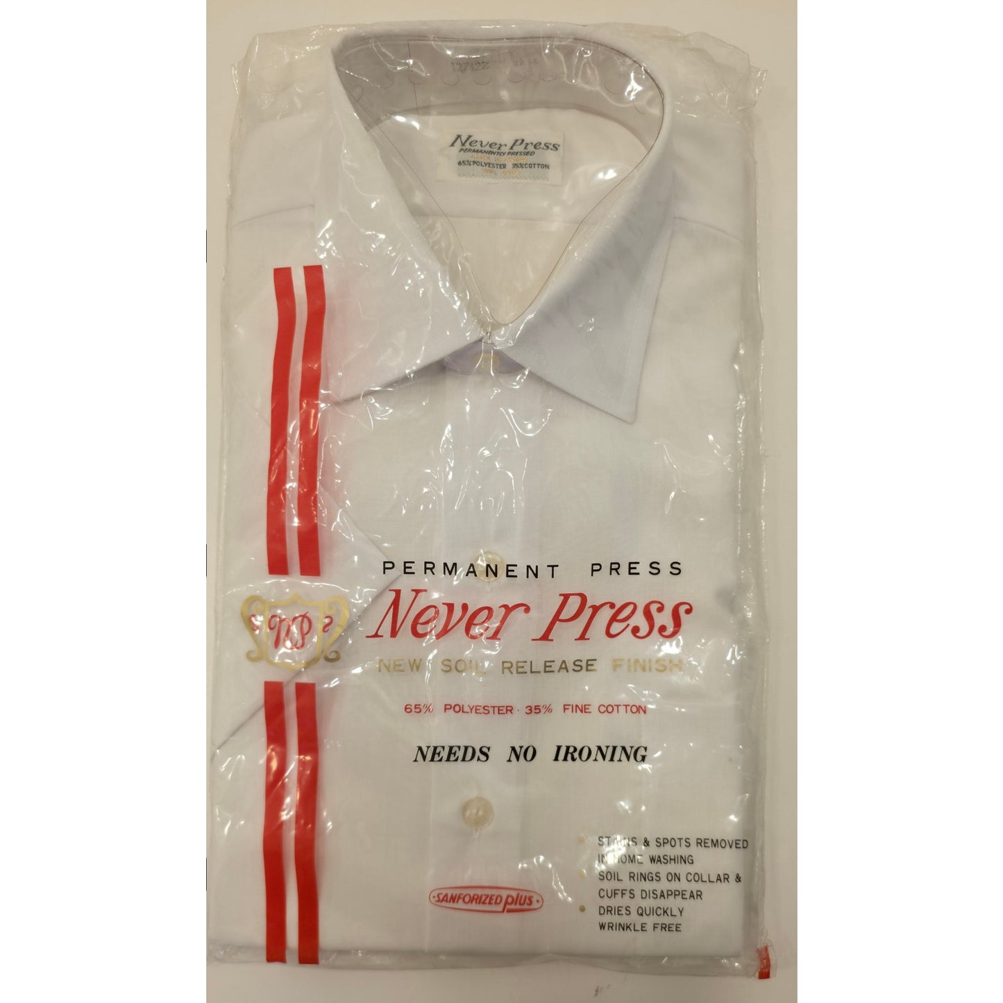 VINTAGE *NEW* 1960's Men's White Collared Shirt Poly/Cotton Blend No Iron Size 14 1/2