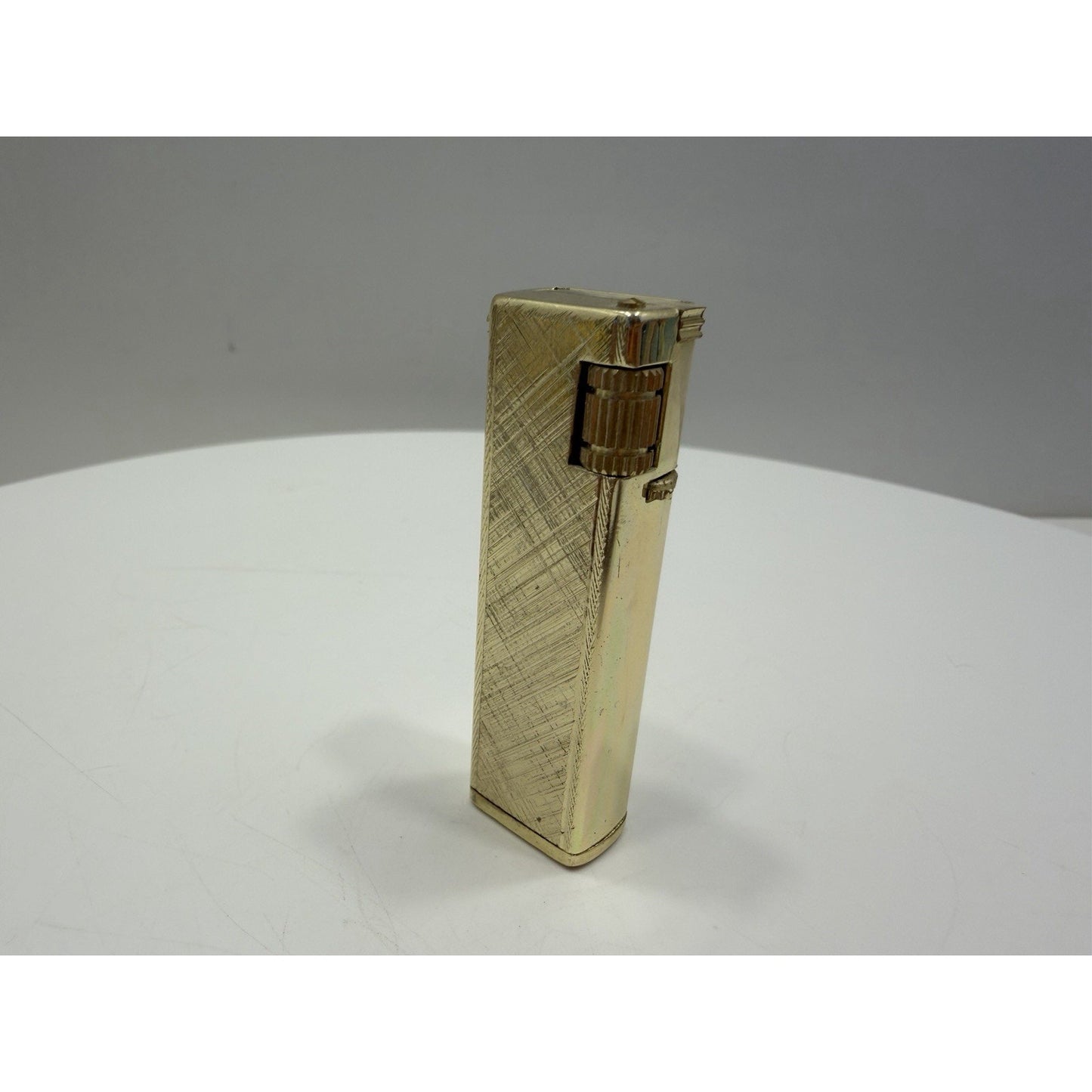 VINTAGE *NEW* 1950's Stellar Gold Textured Super Lighter