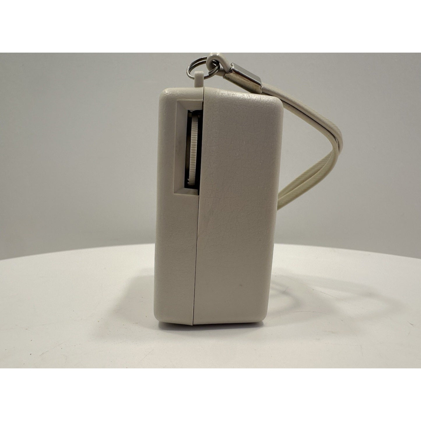 VINTAGE *NEW* 1960's MUSTANG AM Micro Solid State Transistor Radio White