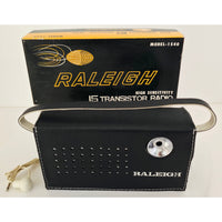 VINTAGE 1960's *PRISTINE * Raleigh 15 Model 1540 AM Transistor Radio with Case