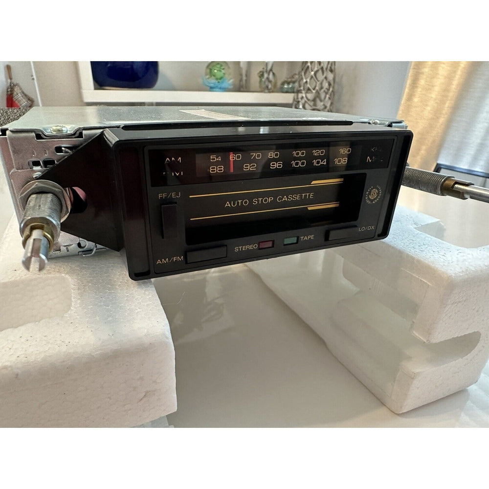VINTAGE *NEW* Jet Sound JS-9515 am/fm Radio/Cassette Car Stereo