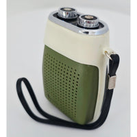 VINTAGE *NEW* 1960's Sakura FS-19 Green/Black Solid State Micro Transistor Radio